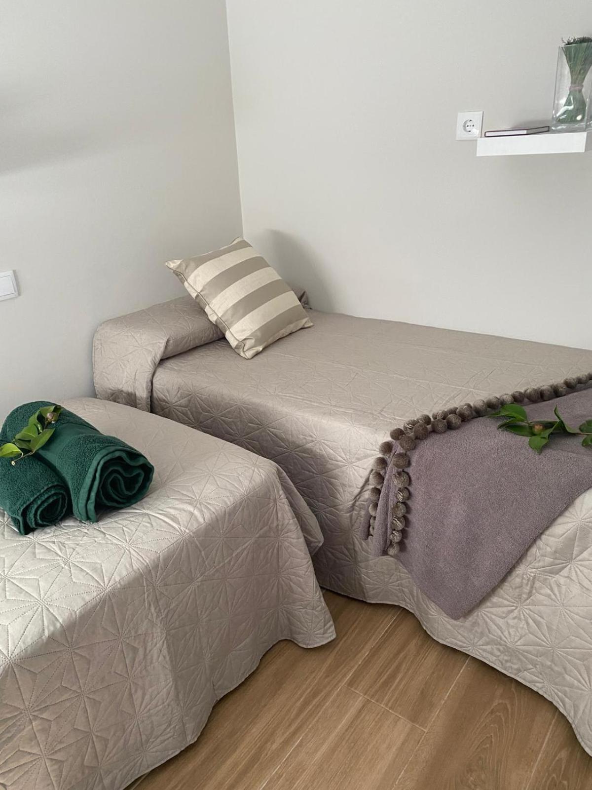 Apartmán Oliveira De Portosin Exteriér fotografie